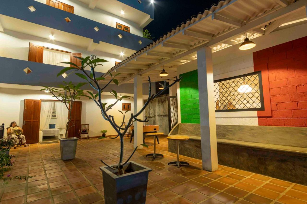 Brixia Cafe & Guest Bed & Breakfast Galle Exterior foto